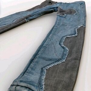 Valabasas Distressed Patchwork Two-Tone Skinny Jeans 32x34 Stacked